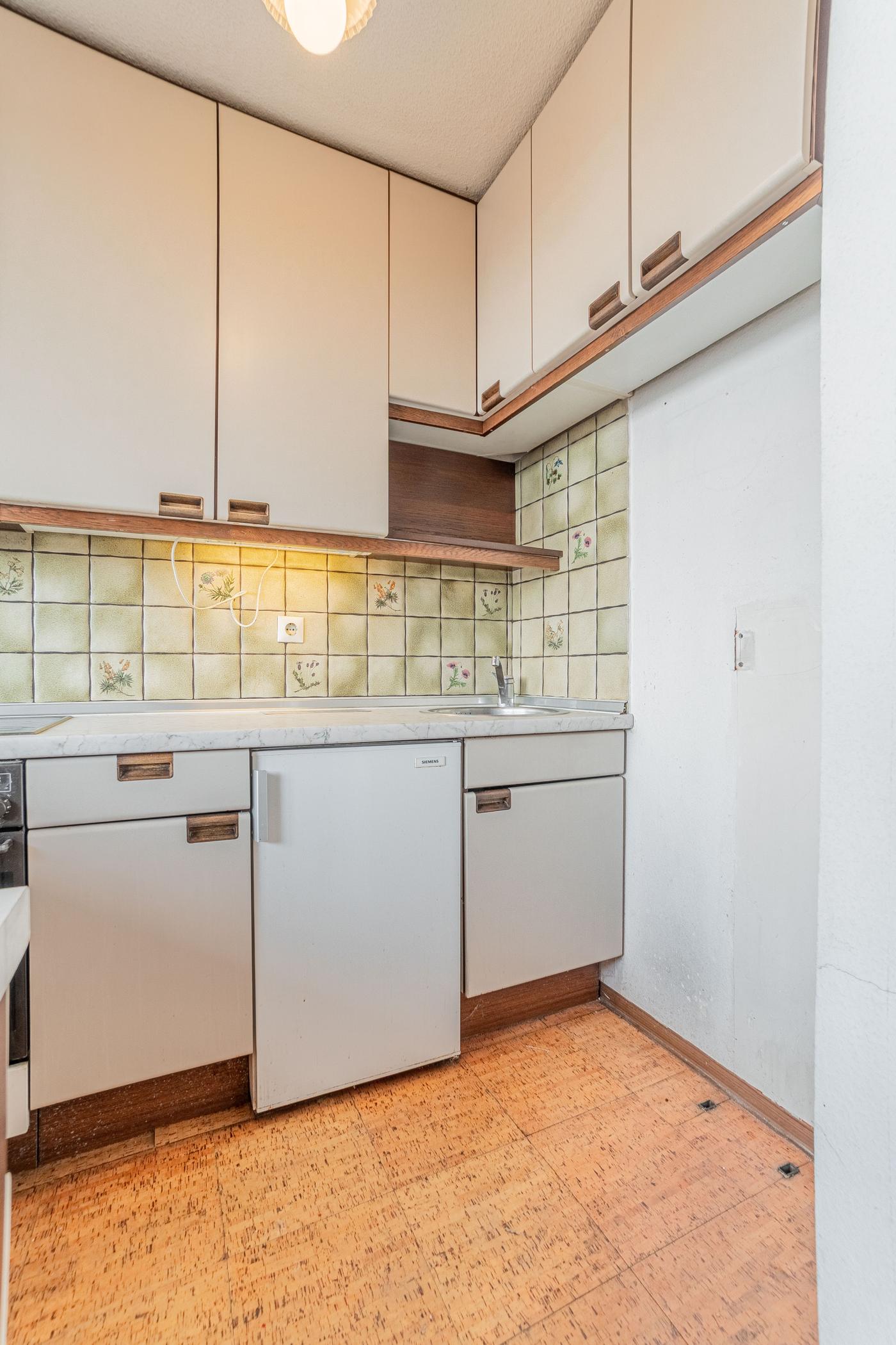 Kauf gegen Gebot / renovierungsbedürftiges Apartment im 9. OG mit Weitblick