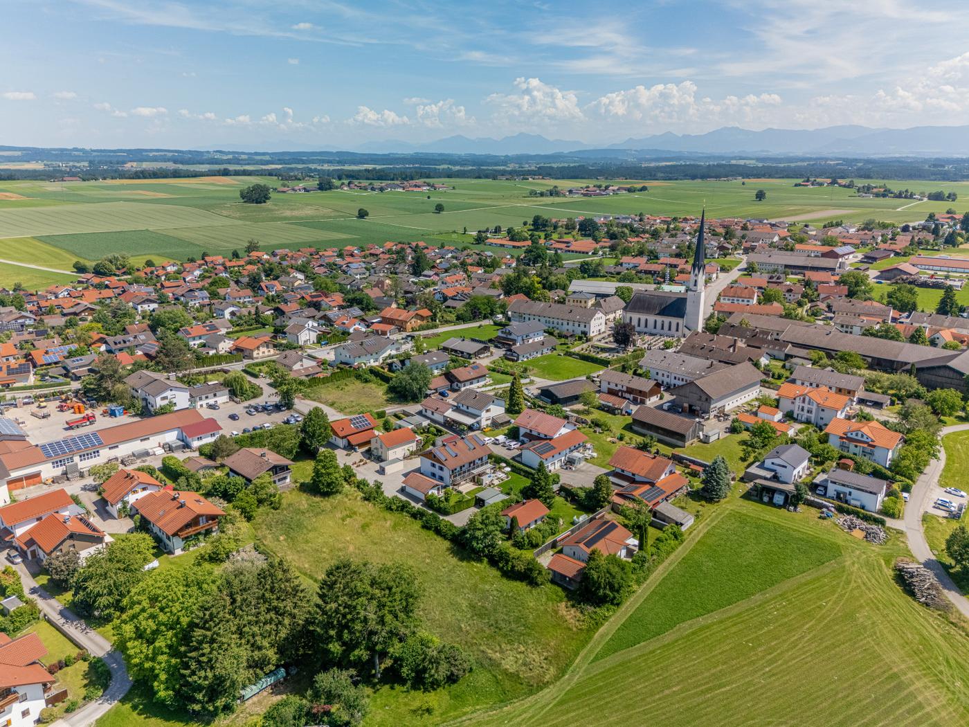 Großzügige Villa auf Traumgrundstück / KAUF GEGEN GEBOT