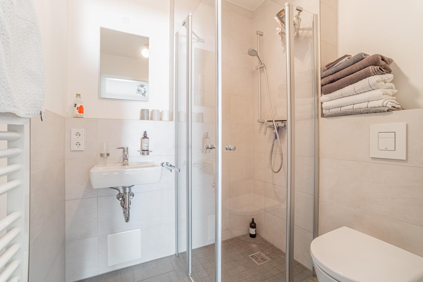 Moderne, bezugsfreie 4-Zimmer mit hochwertiger Ausstattung, Westbalkon und zwei Bädern