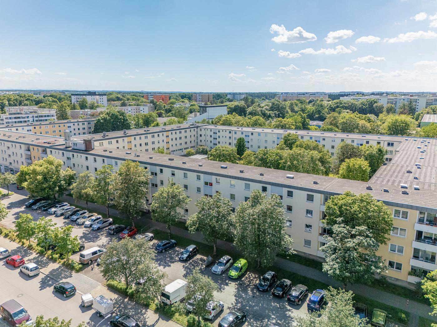 RESERVIERT / 3 Zimmer mit Westloggia zum renovieren / KAUF GEGEN GEBOT