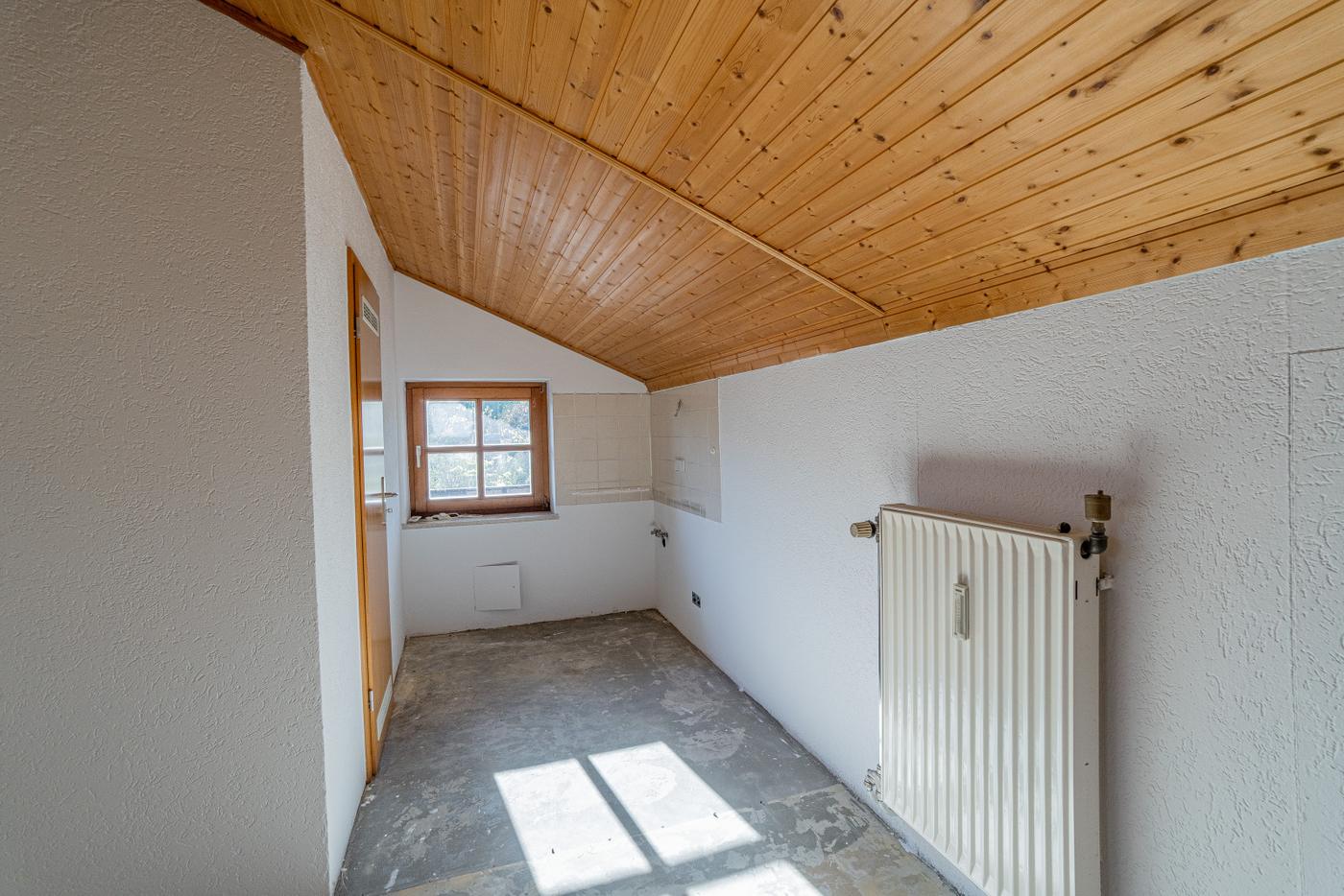1 Zimmerwohnung mit Balkon / Kauf gegen Gebot