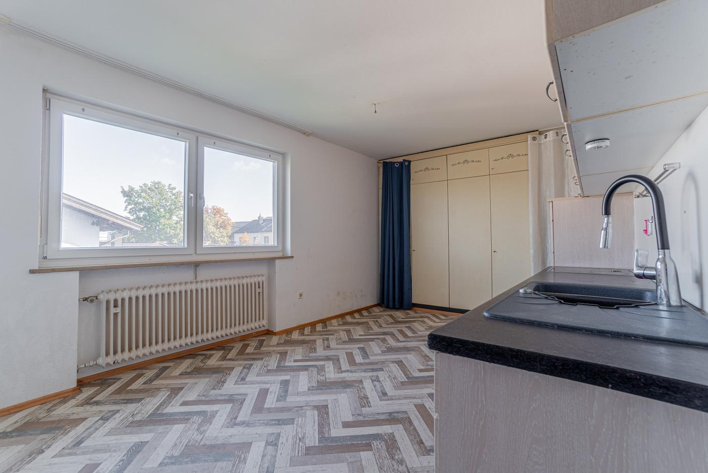 VERKAUFT / Einfamilienhaus mit zwei Einliegerwohnungen in begehrter Lage Ebersbergs
