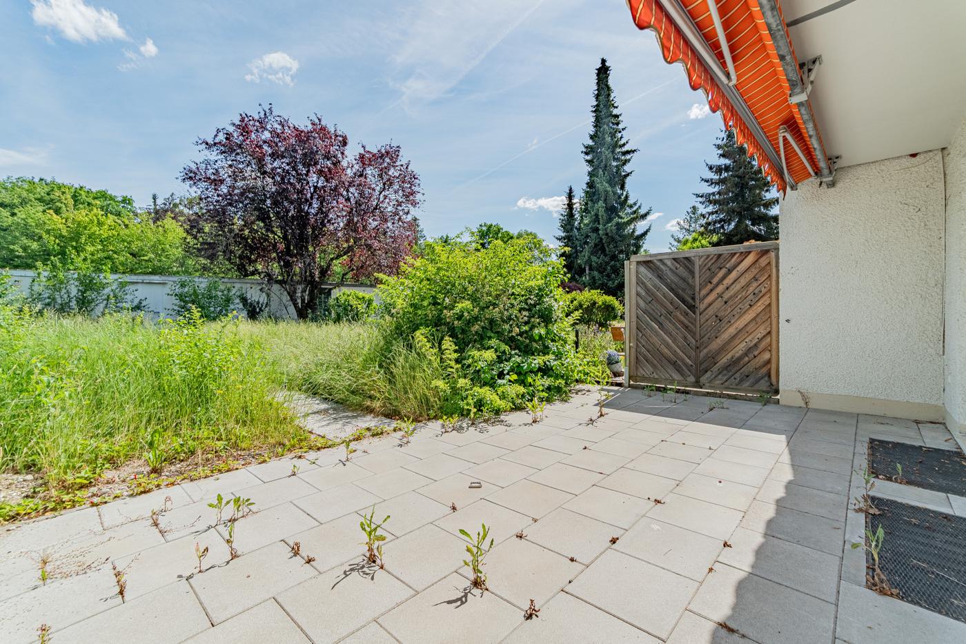 RESERVIERT / NEUBIBERG / Renoviertes Reihenhaus in begehrter Lage / KAUF GEGEN GEBOT